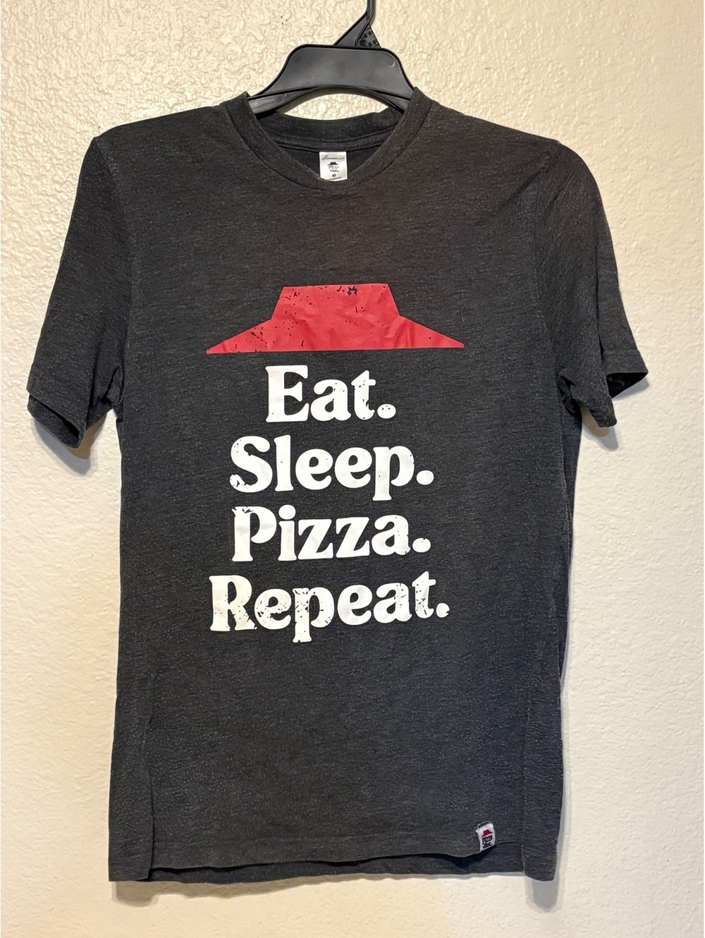 Pizza Hut Eat Sleep Pizza Repeat Graphic T-Shirt Medium